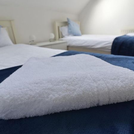Beach Central With Allocated Parking And Patio Brighton Eksteriør bilde