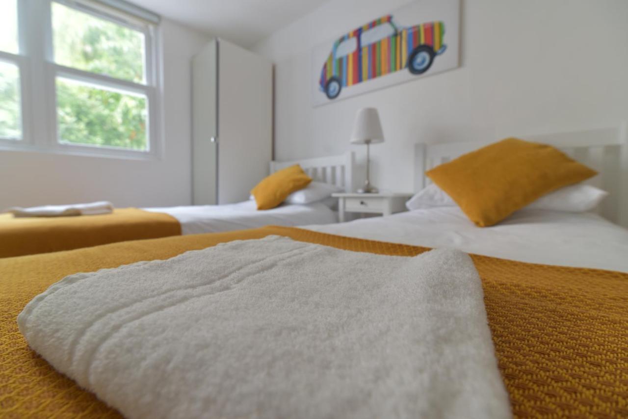 Beach Central With Allocated Parking And Patio Brighton Eksteriør bilde